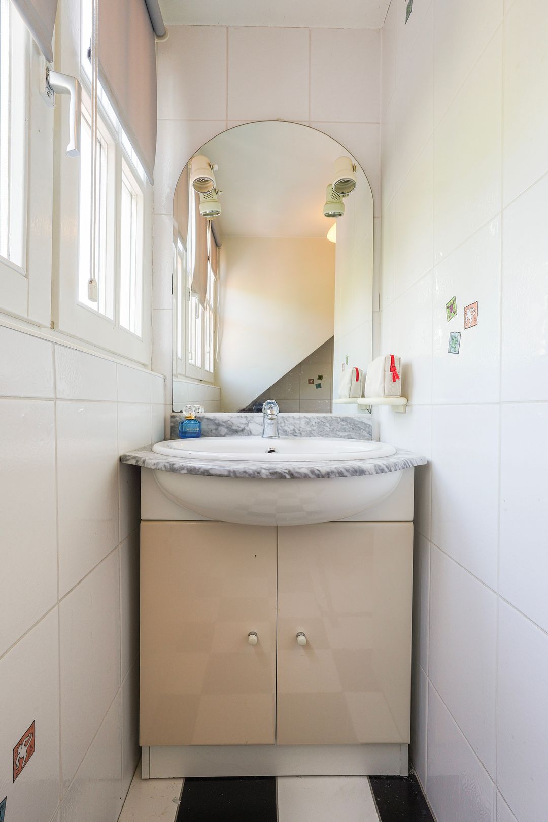Spacious Detached Villa with Practice Room and Sunny Garden in Tilburg — 88