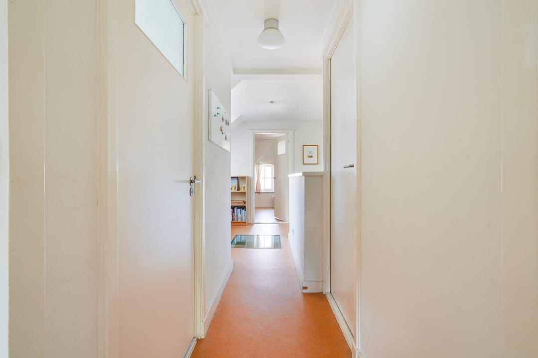 Spacious Detached Villa with Practice Room and Sunny Garden in Tilburg — 82