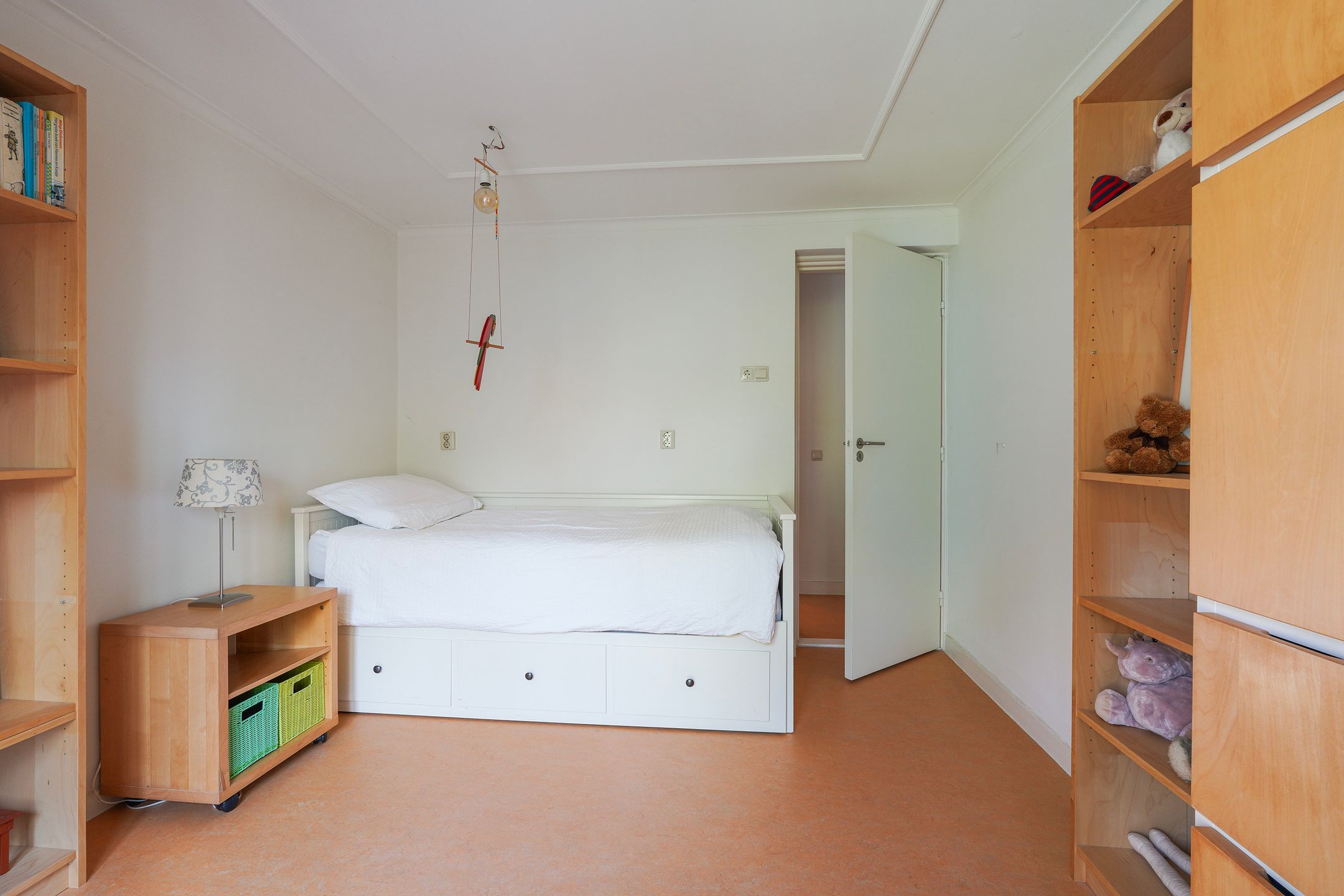 Spacious Detached Villa with Practice Room and Sunny Garden in Tilburg — 63