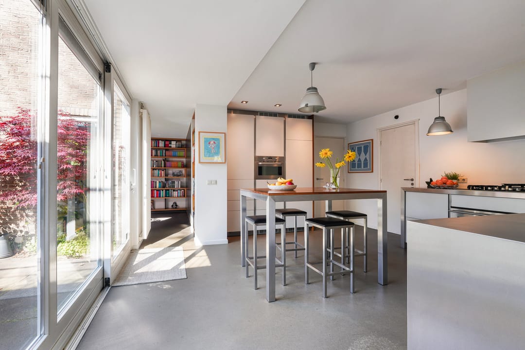 Spacious Detached Villa with Practice Room and Sunny Garden in Tilburg — 32