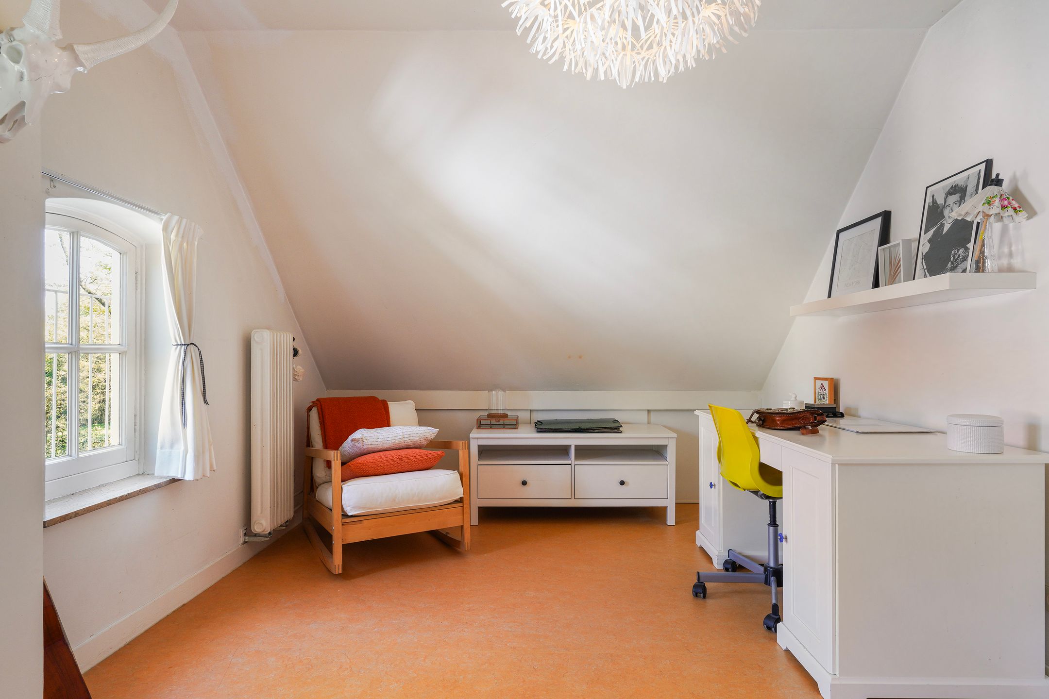 Spacious Detached Villa with Practice Room and Sunny Garden in Tilburg — 78