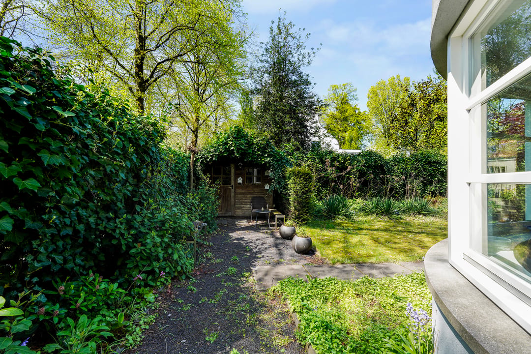 Spacious Detached Villa with Practice Room and Sunny Garden in Tilburg — 98