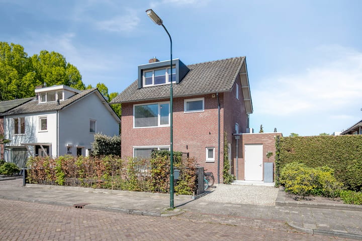 Photo 2 of Mr. van Sonstraat 10