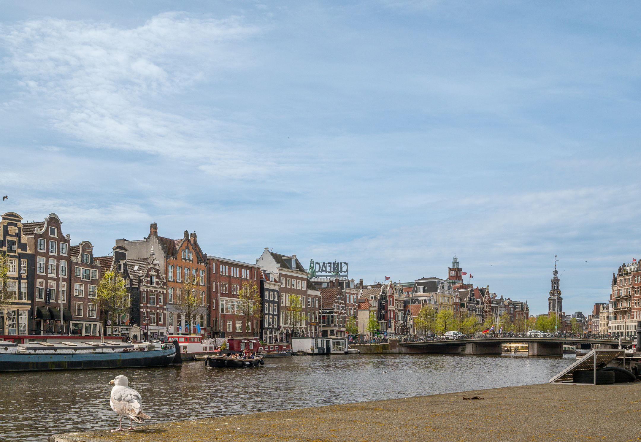 Elegant Corner Apartment with Stunning Amstel Water Views — 30
