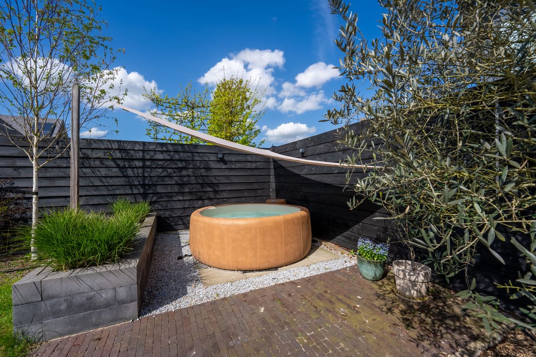 Luxury Semi-Detached Villa with Loft Master Suite in Wooded Almere-Hout — 61