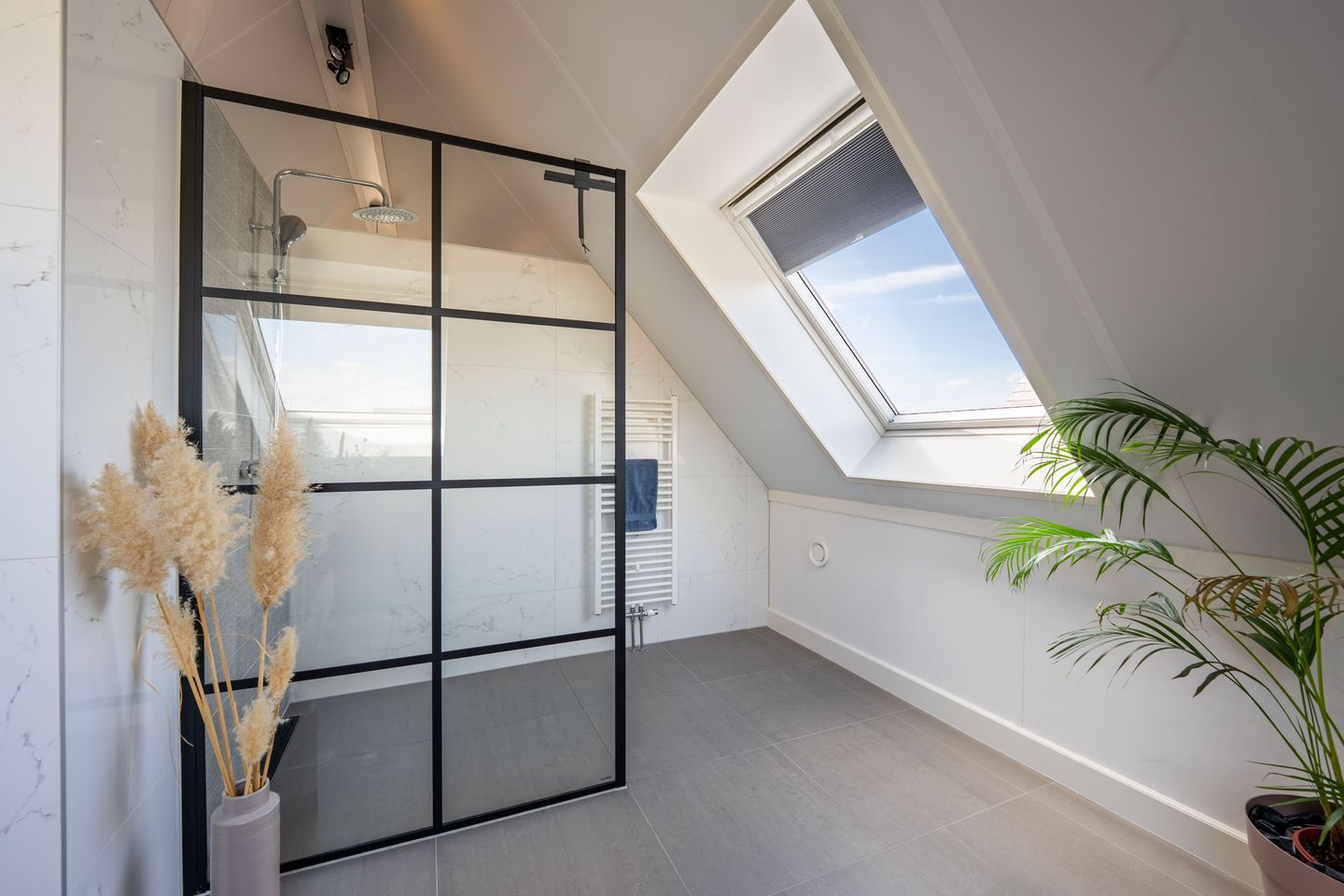 Luxury Semi-Detached Villa with Loft Master Suite in Wooded Almere-Hout — 50