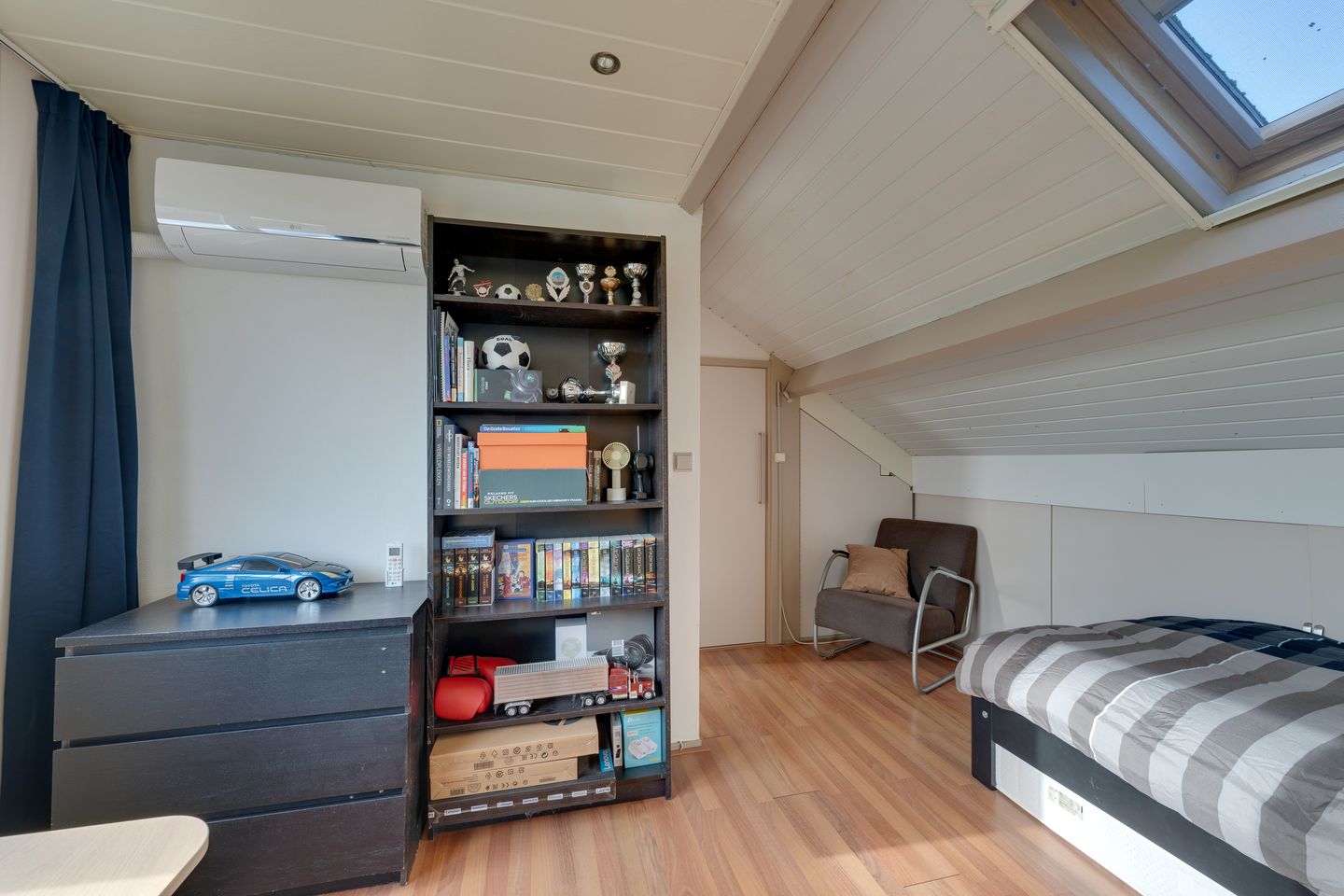 Spacious Terraced Home with Garden and Solar Panels in Historic De Rijp — 49