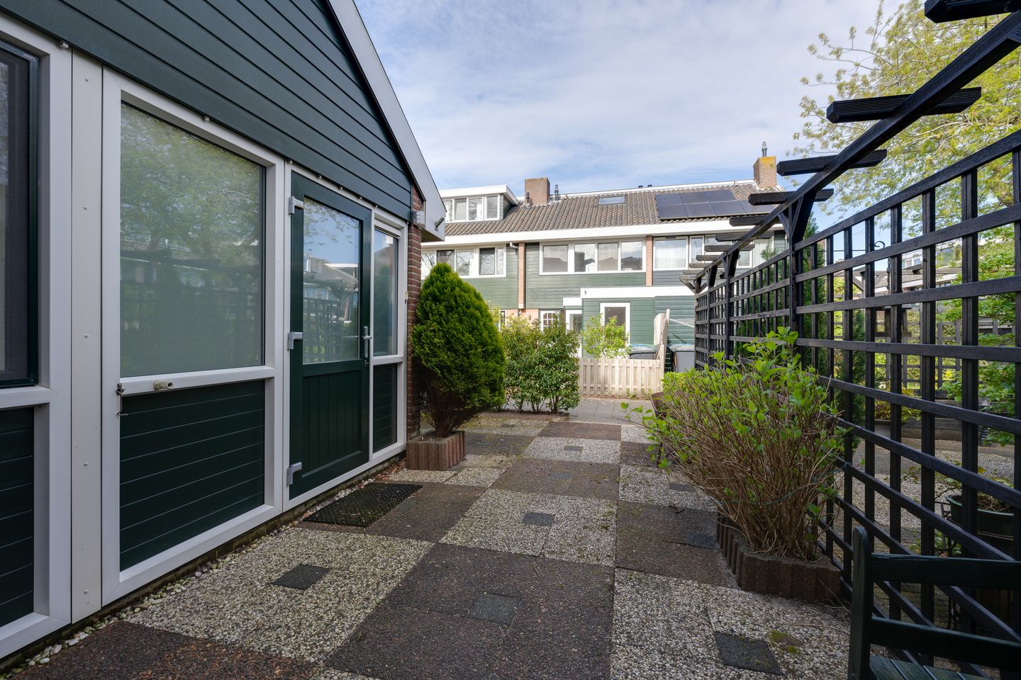Spacious Terraced Home with Garden and Solar Panels in Historic De Rijp — 29