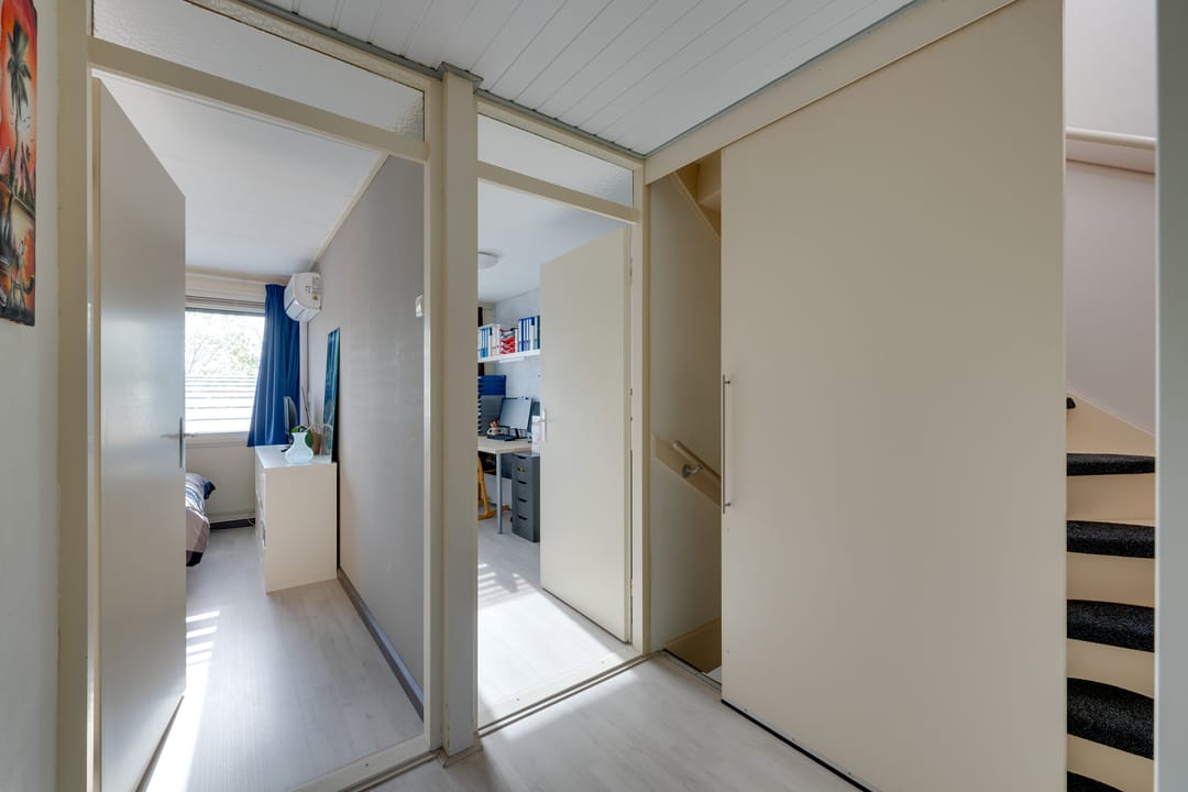 Spacious Terraced Home with Garden and Solar Panels in Historic De Rijp — 37