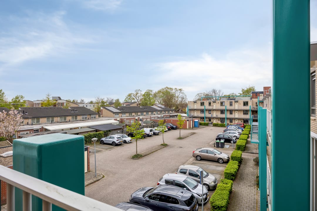 Photo 13 of Kazernestraat 101