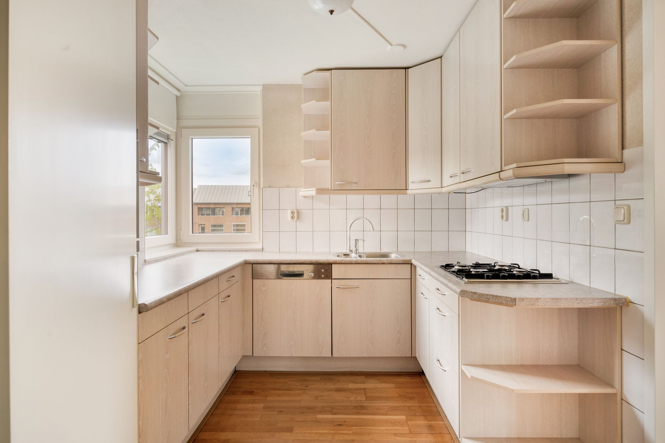 Photo 27 of Kazernestraat 101