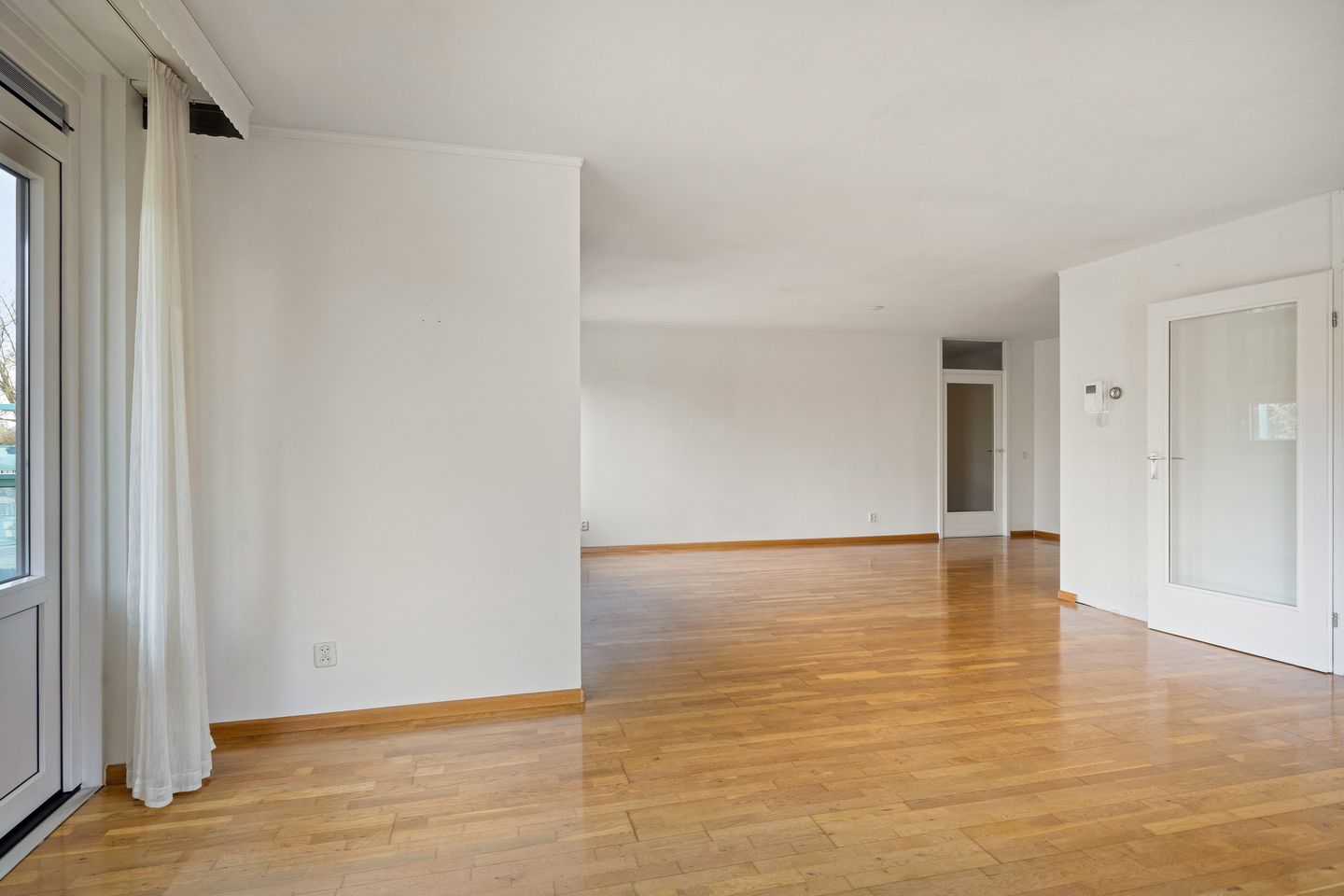 Photo 25 of Kazernestraat 101