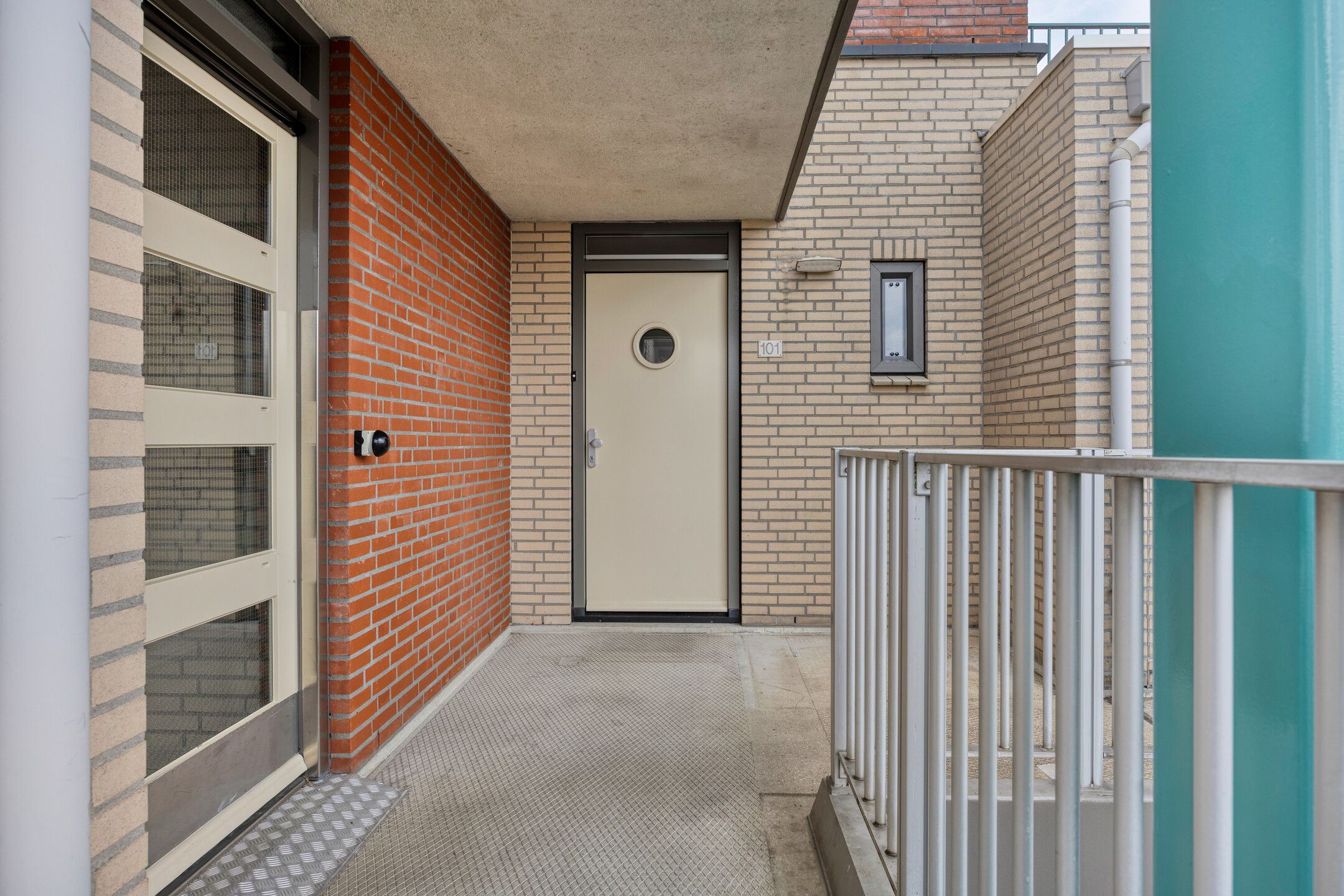 Photo 12 of Kazernestraat 101