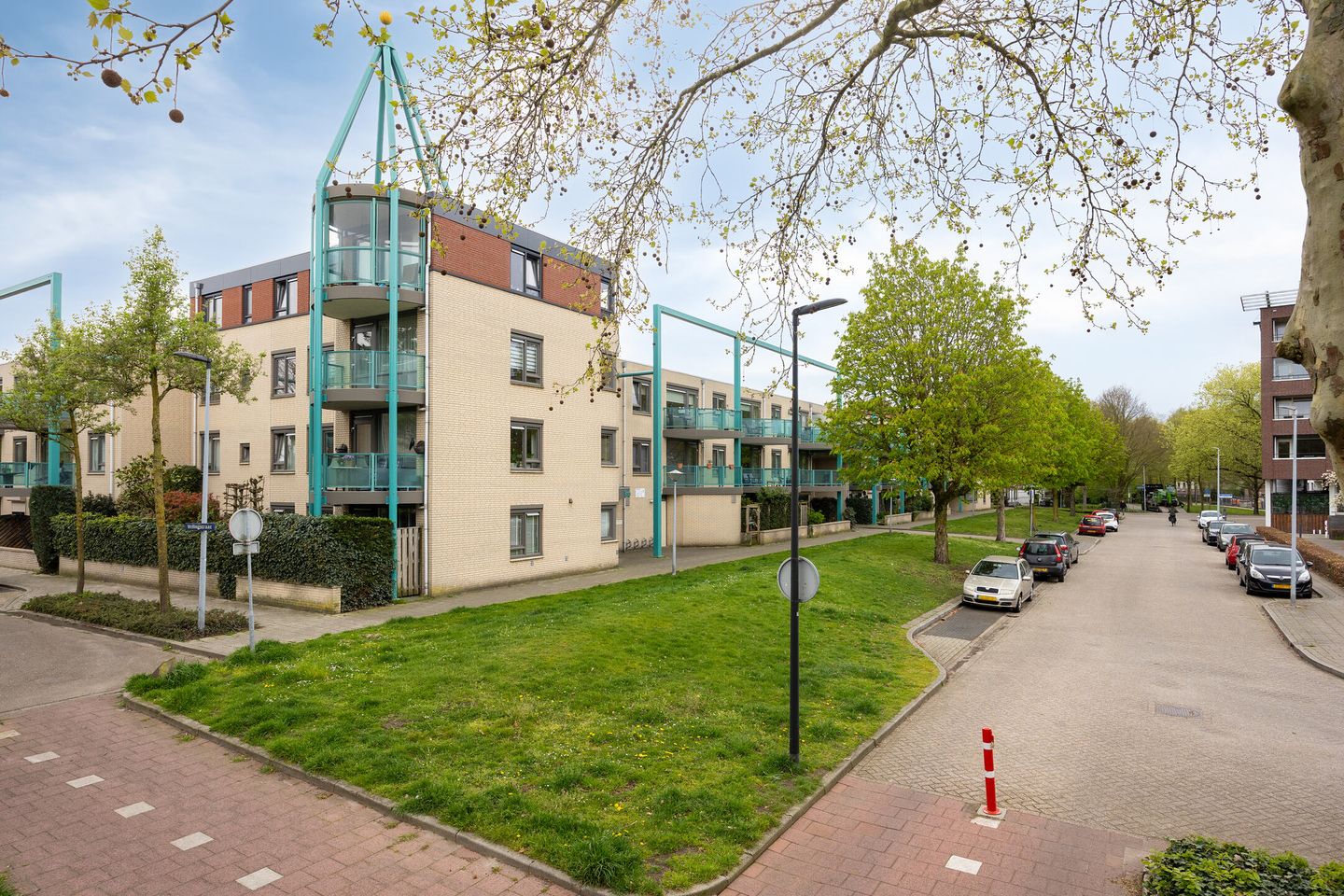 Photo 10 of Kazernestraat 101