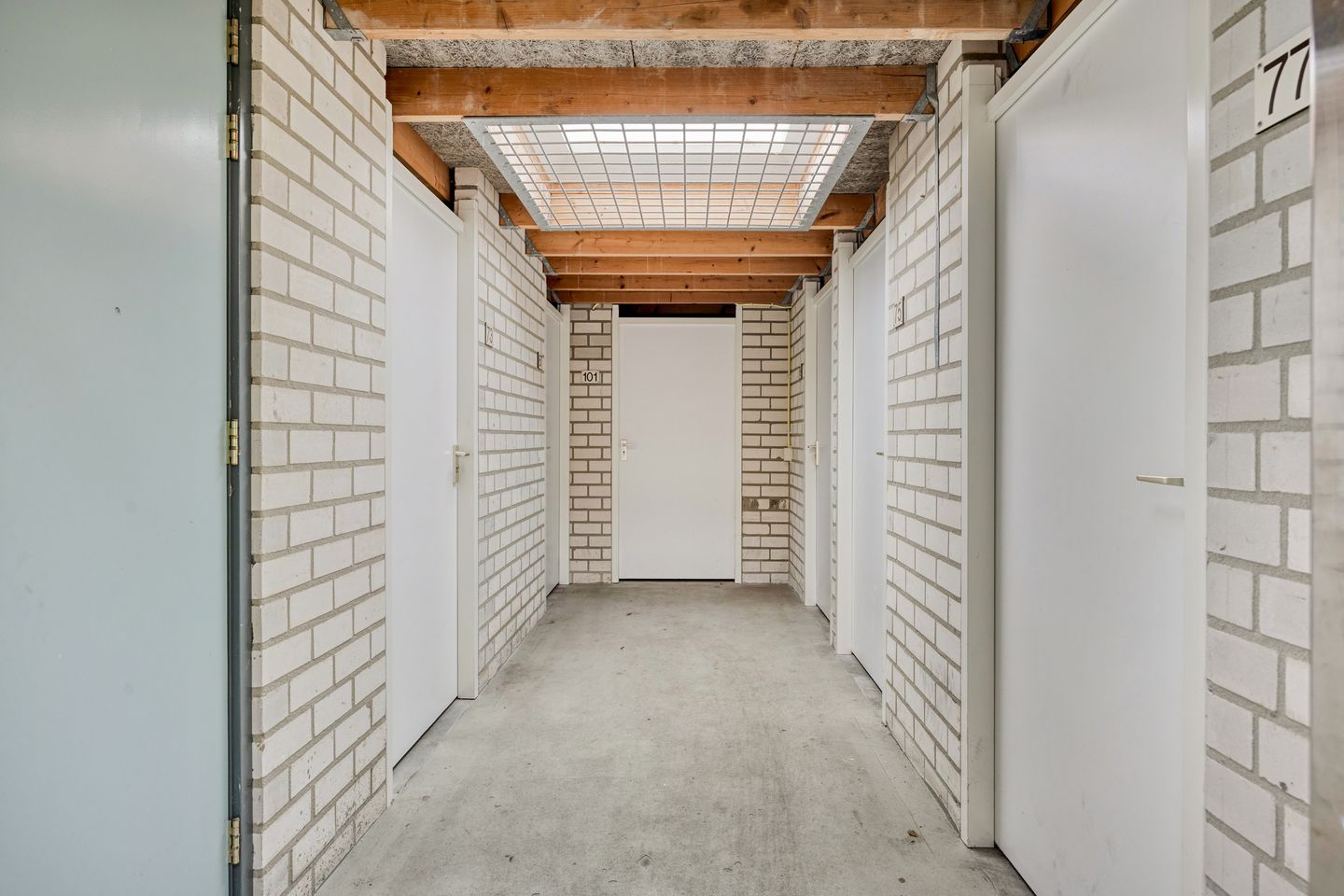 Photo 35 of Kazernestraat 101