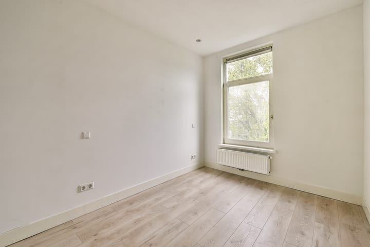 Appartement te koop: Elisabeth Wolffstraat 73-4, Amsterdam
