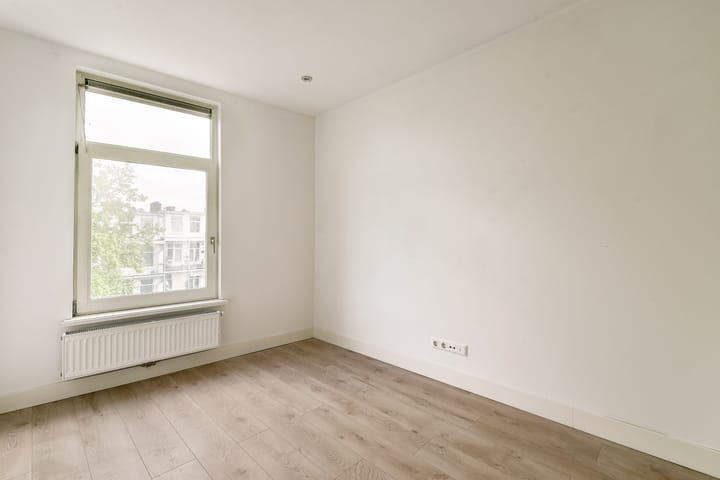 Appartement te koop: Elisabeth Wolffstraat 73-4, Amsterdam