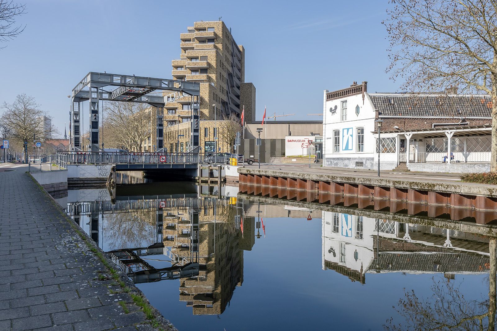 Foto 48 van Guldenstraat 1