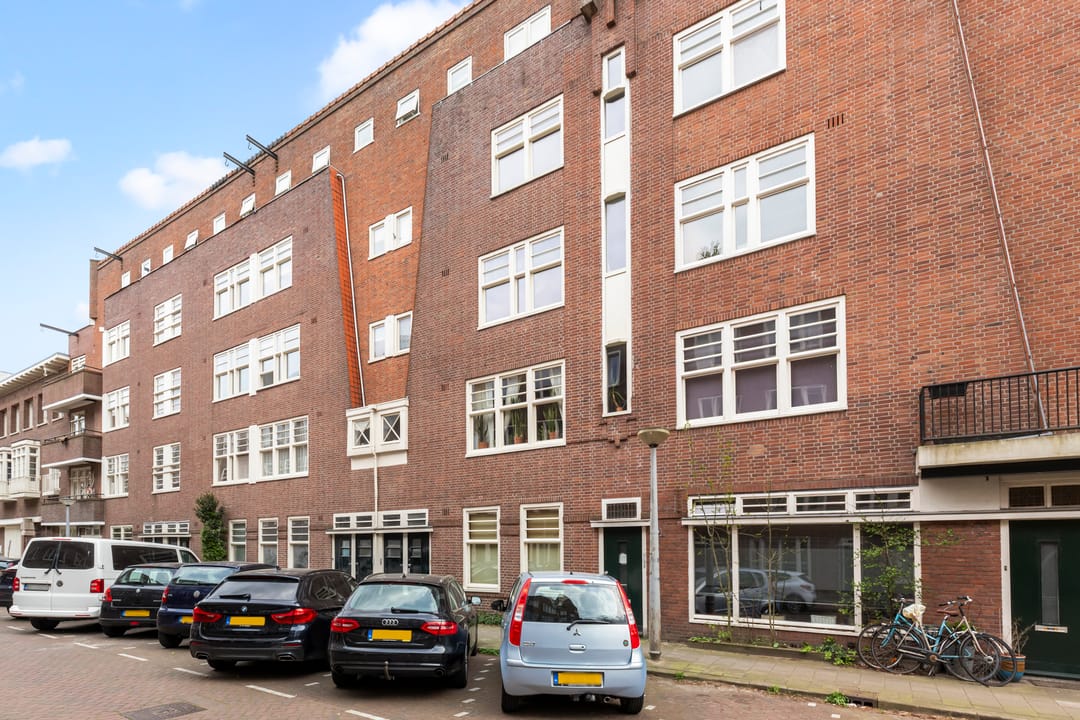 Photo 2 of Filips van Almondestraat 27-2