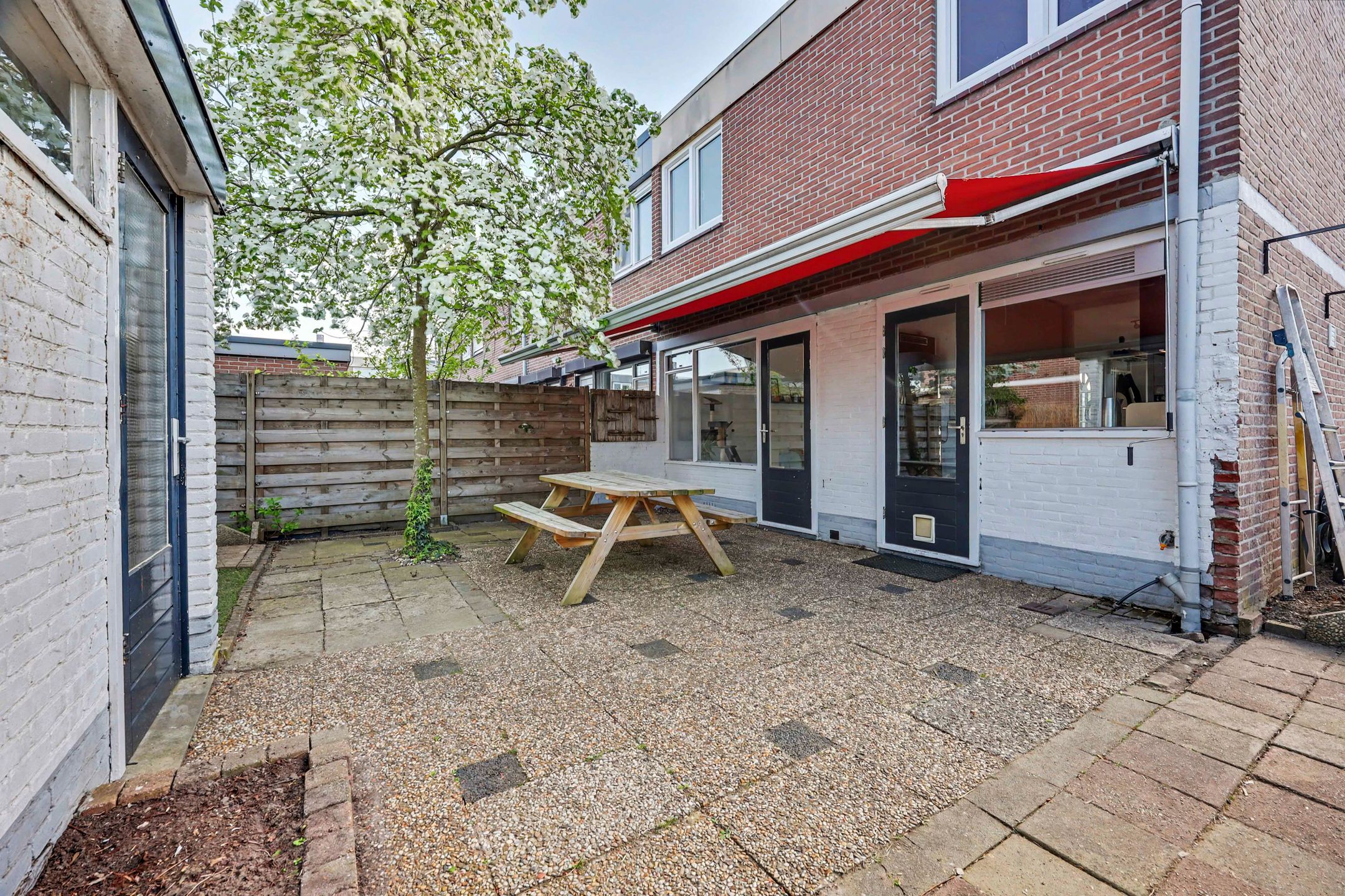 Photo 42 of Dr. de Visserstraat 40