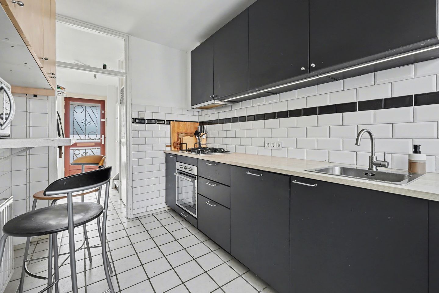 Photo 19 of Dr. de Visserstraat 40