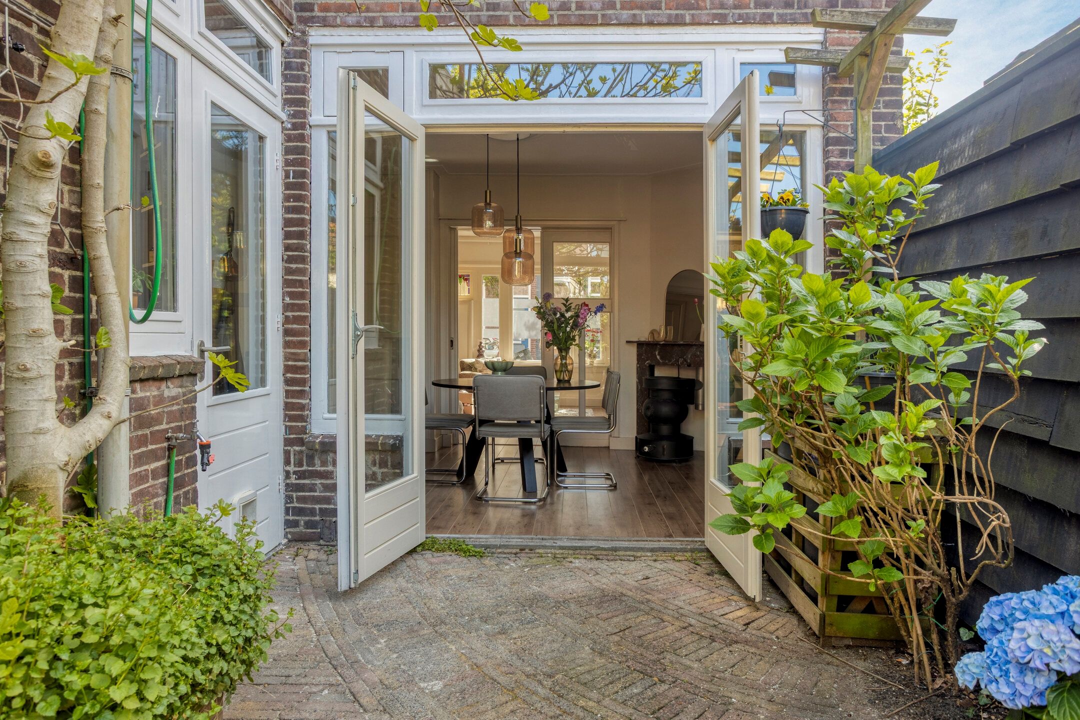 Well-maintained ground-floor apartment with sunny west-facing garden in Haarlem — 17
