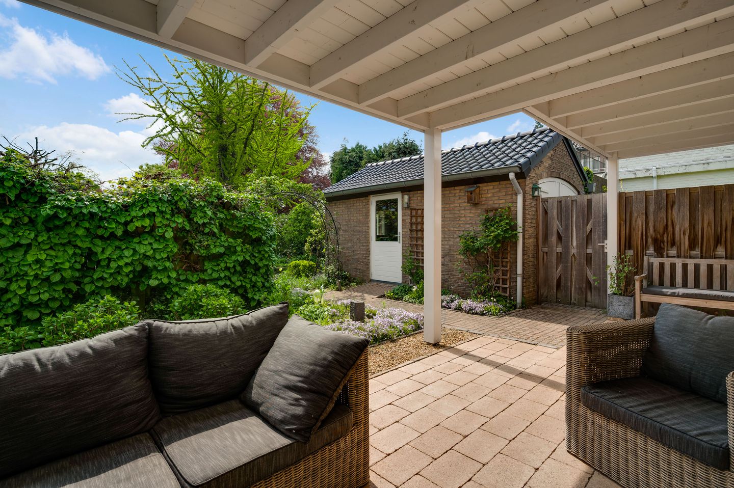 Characteristic detached house with garage in sought-after Scharn, Maastricht — 34