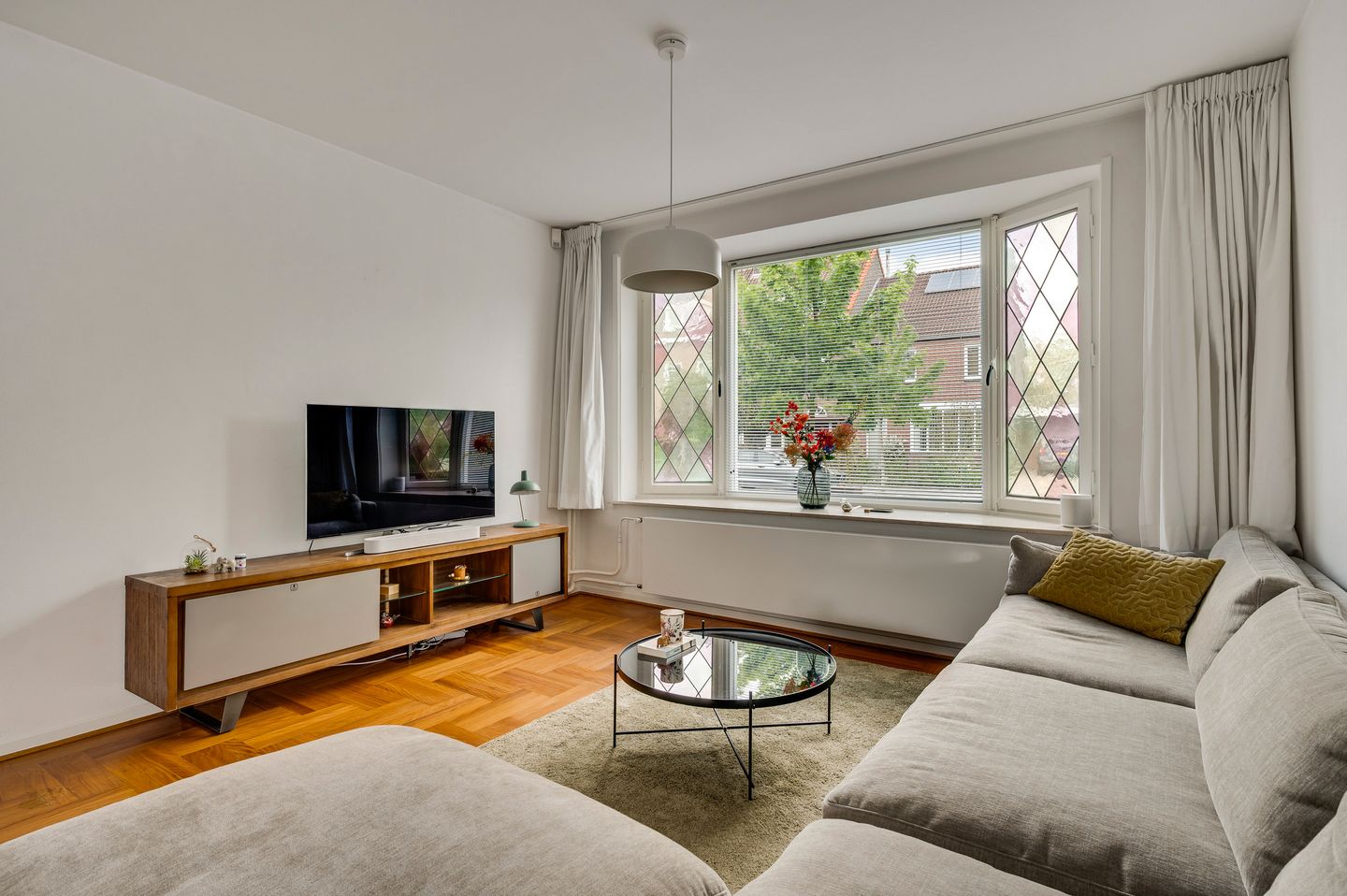 Characteristic detached house with garage in sought-after Scharn, Maastricht — 19
