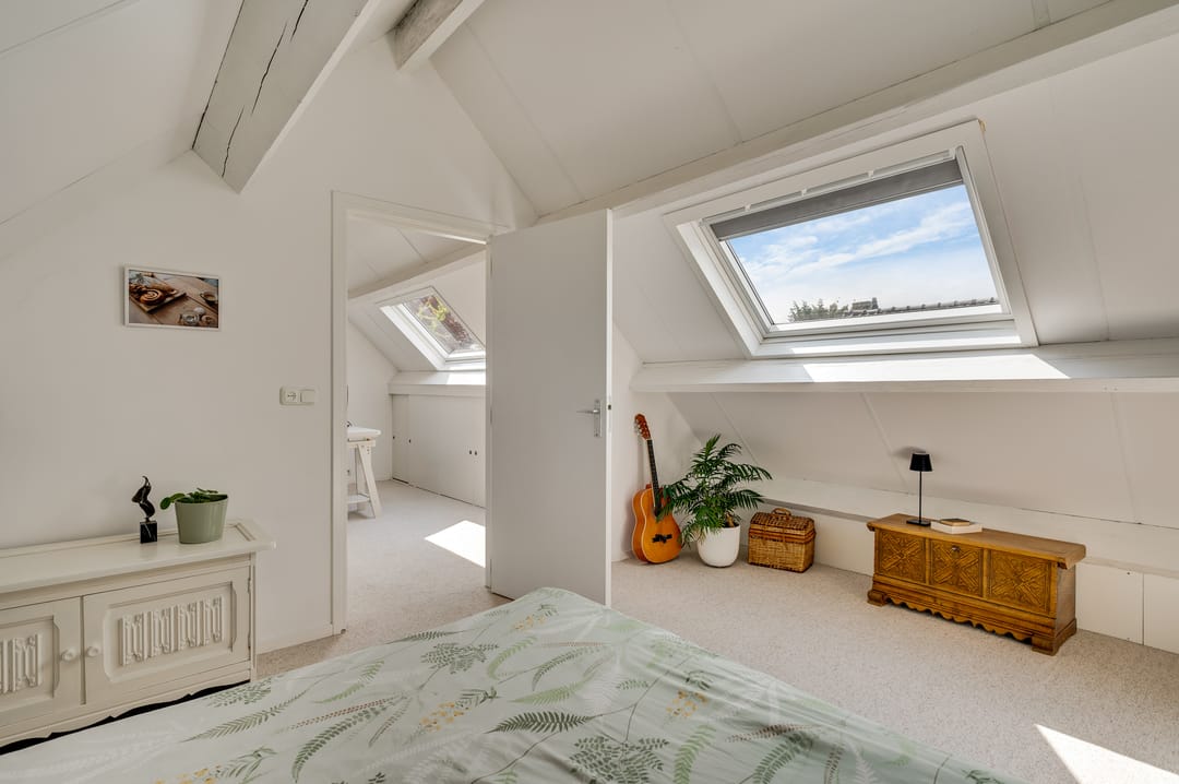 Characteristic detached house with garage in sought-after Scharn, Maastricht — 32