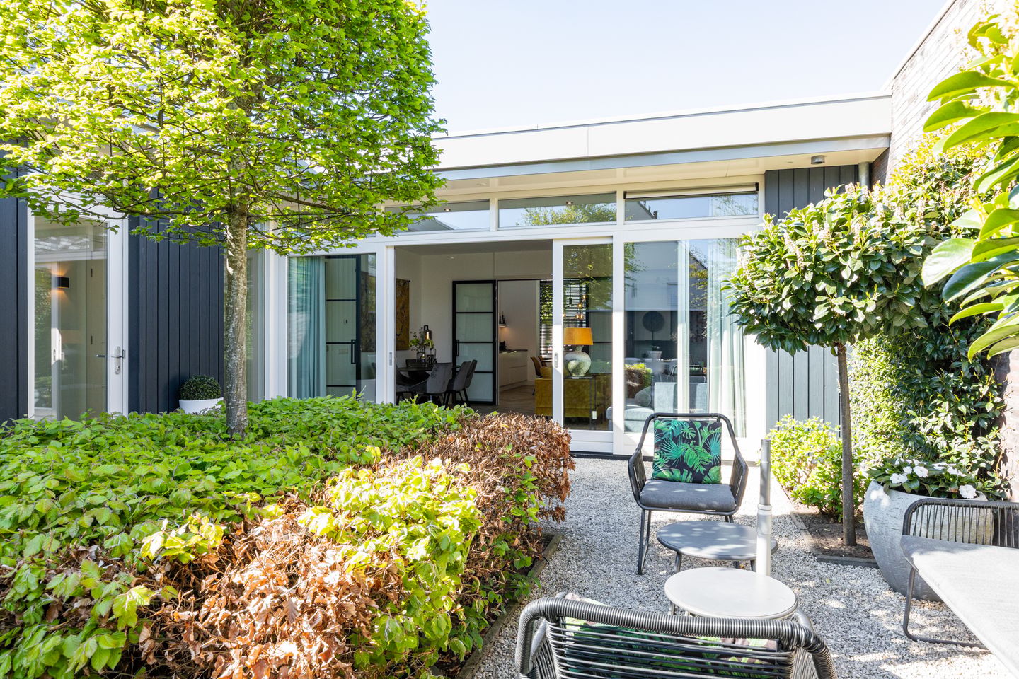 Luxurious Ground-Floor Bungalow with Heated Garage and Patio Garden — 34