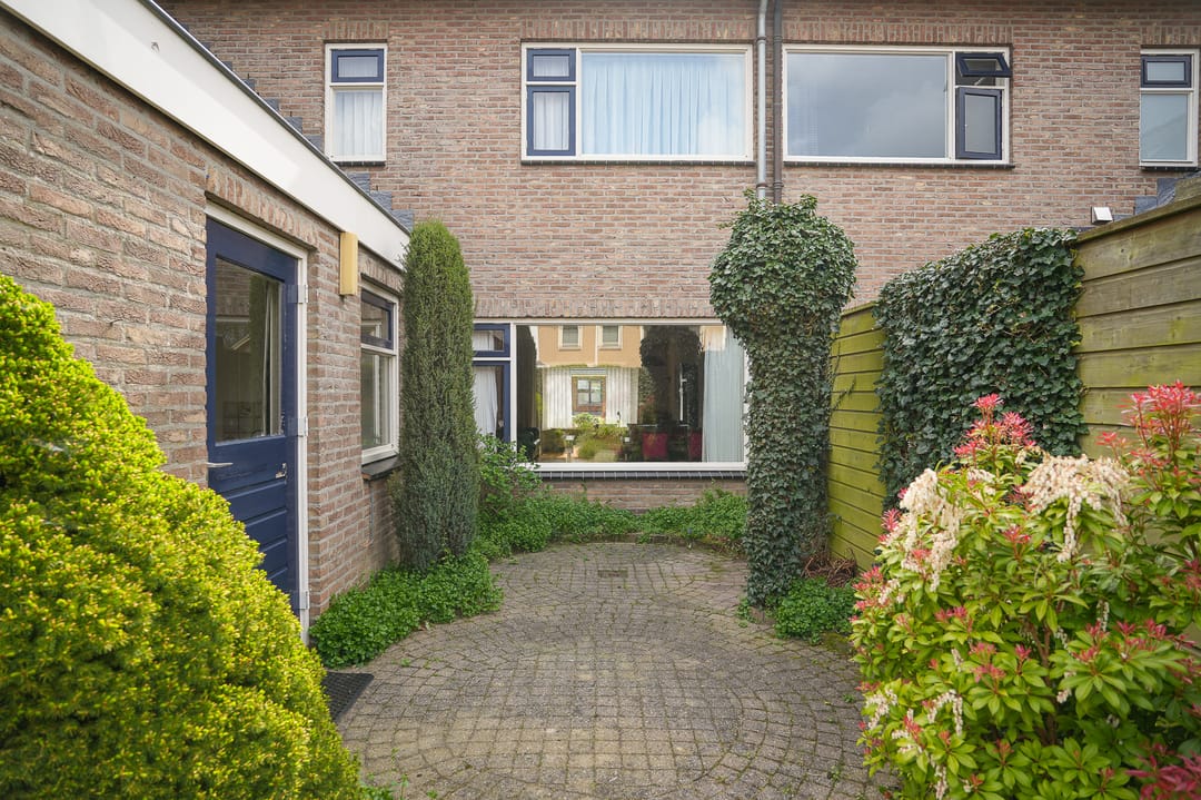 Foto 43 van van der Capellenstraat 4