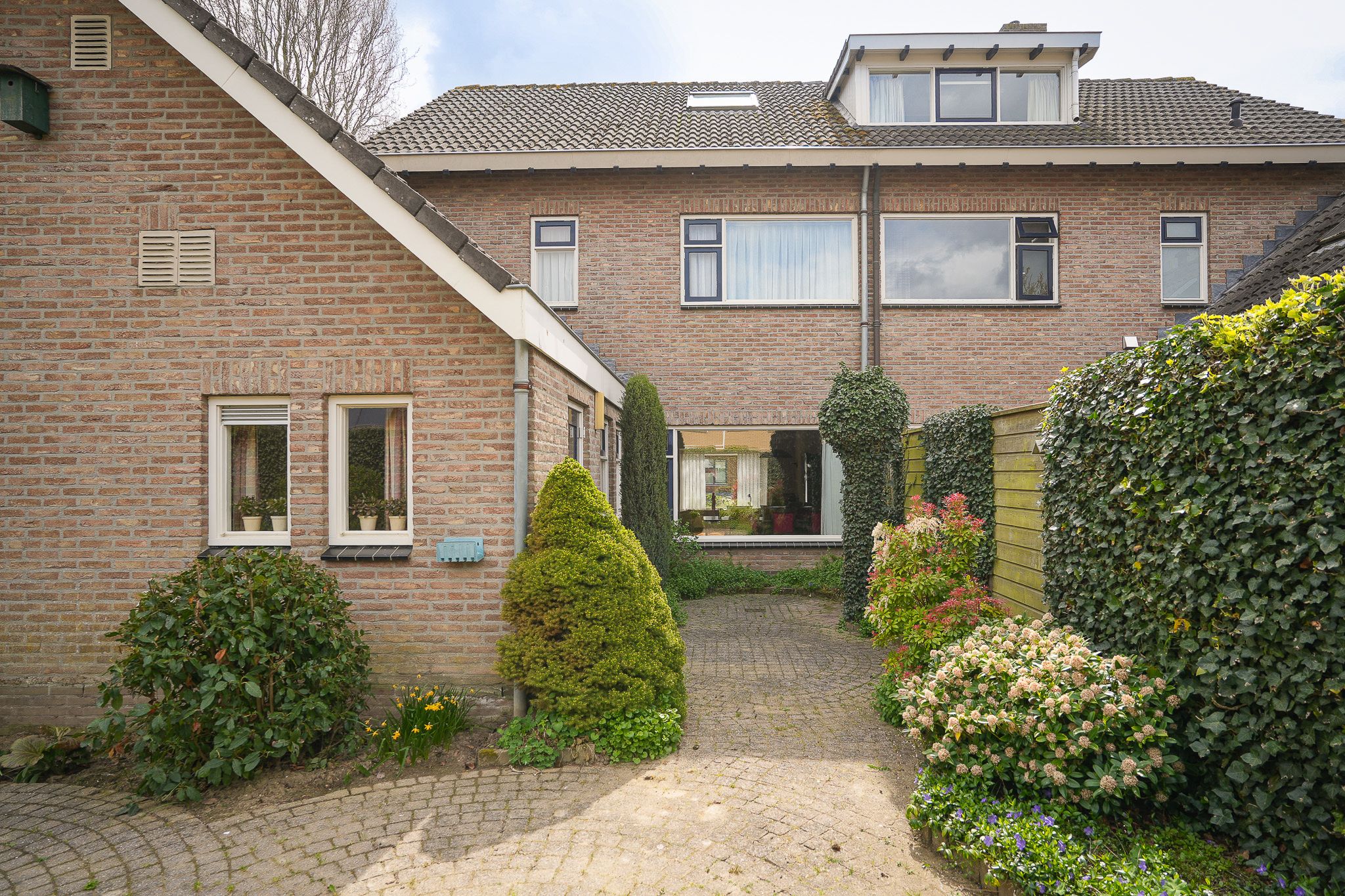 Foto 42 van van der Capellenstraat 4