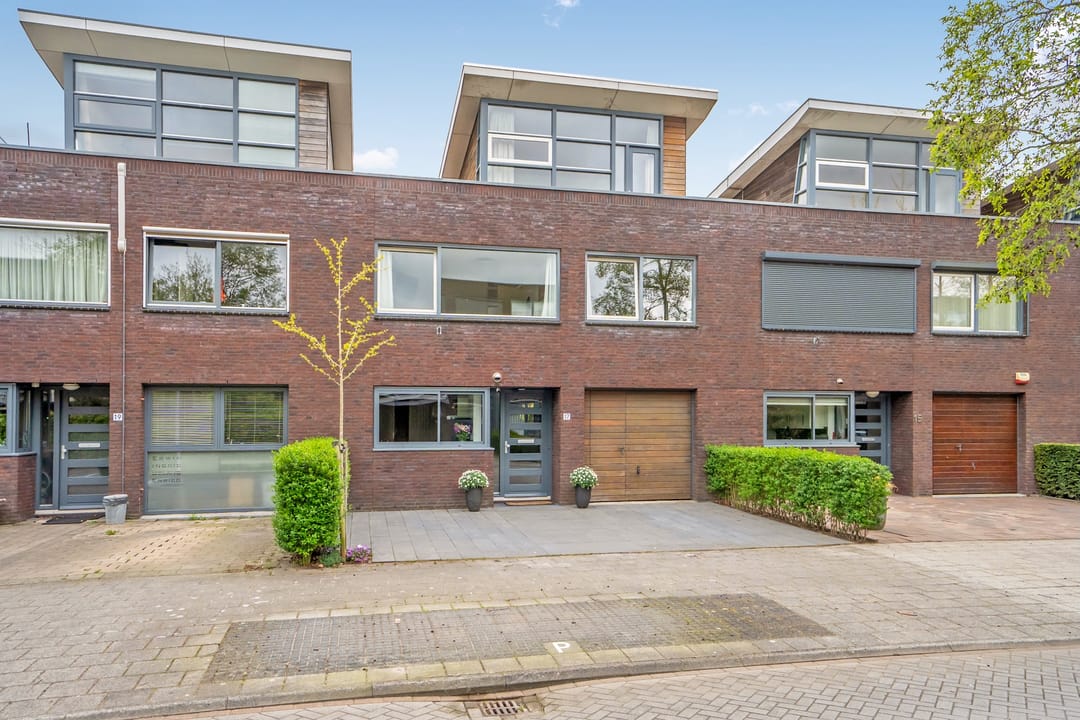 Photo 1 of Achtmanstraat 17
