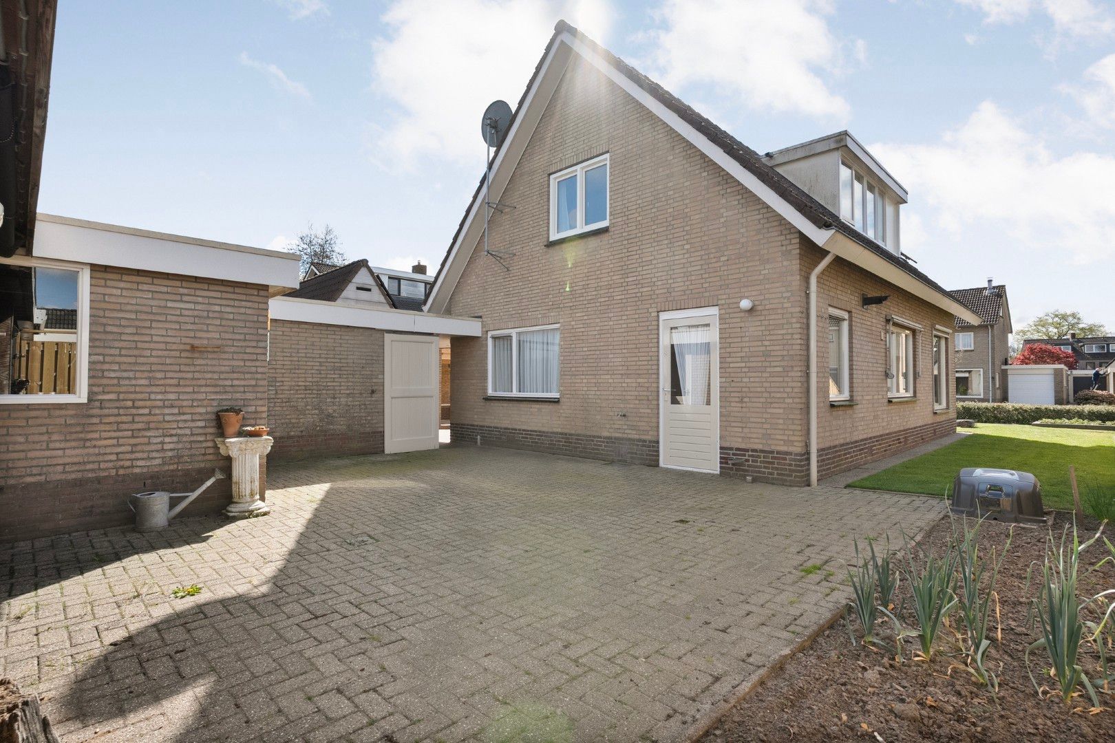 Foto 42 van Pinksterbloemstraat 17
