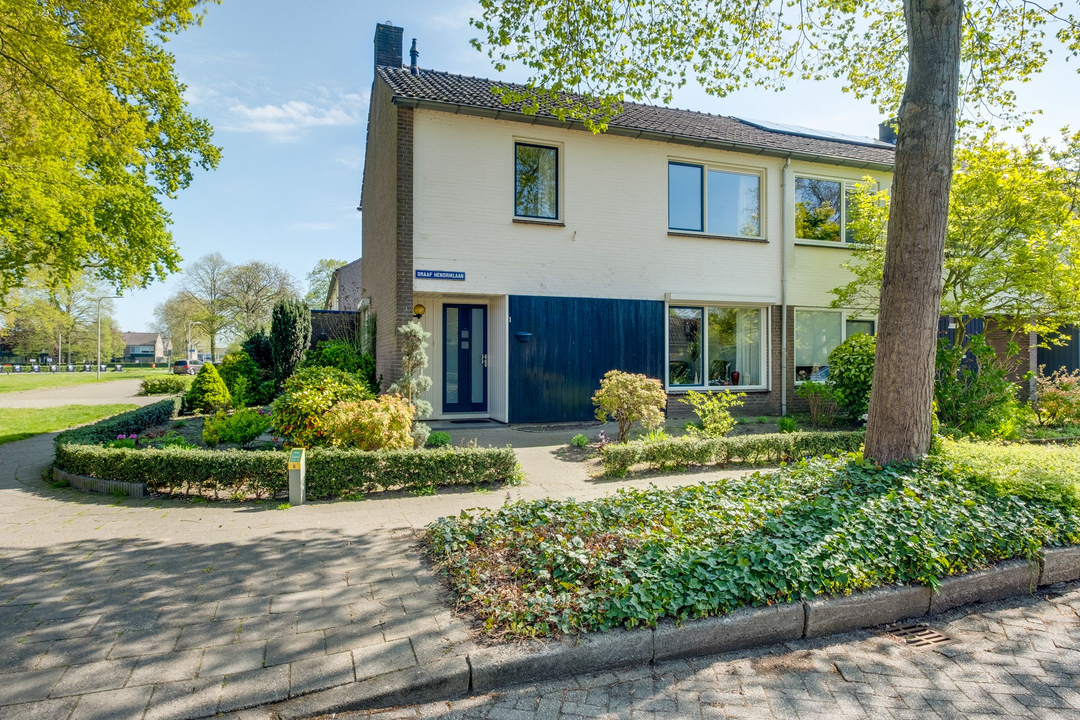 Foto 45 van Graaf Hendriklaan 1