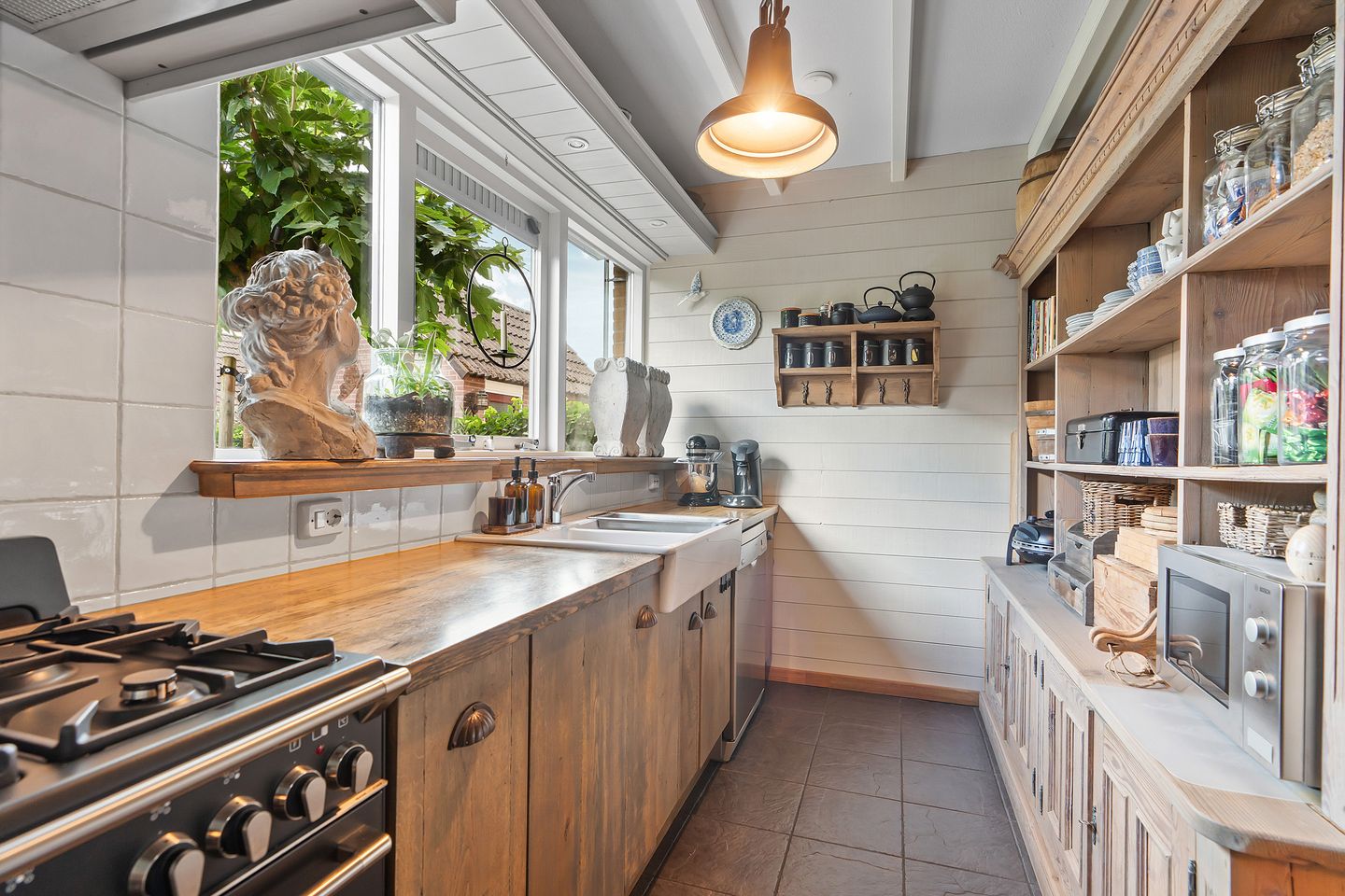 Photo 10 of Karssenstraat 16