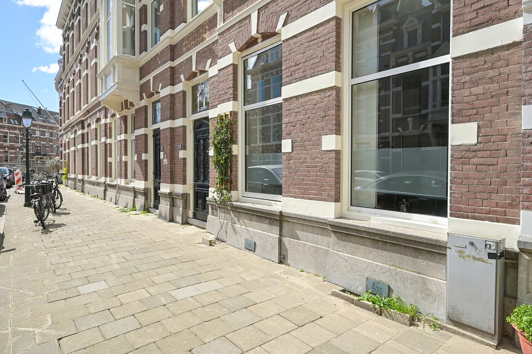 Photo 26 of 1e Sweelinckstraat 13-D