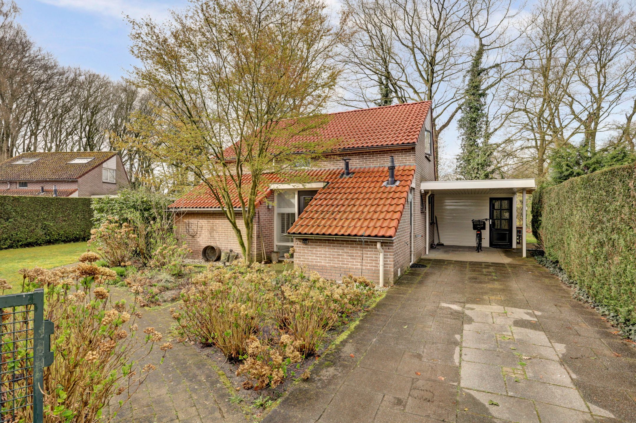 2-bedroom freehold villa in Nunspeet — photo 1 of 5