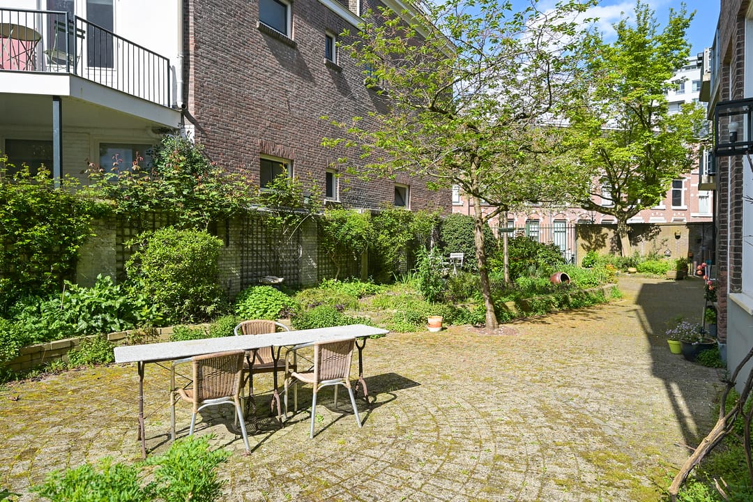 Photo 31 of 1e Sweelinckstraat 13-D