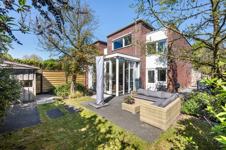 Photo 3 of Snavel van Emekamp 34