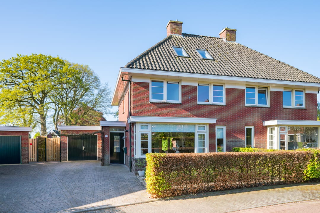 Photo 1 of Lijsterbeslaan 19