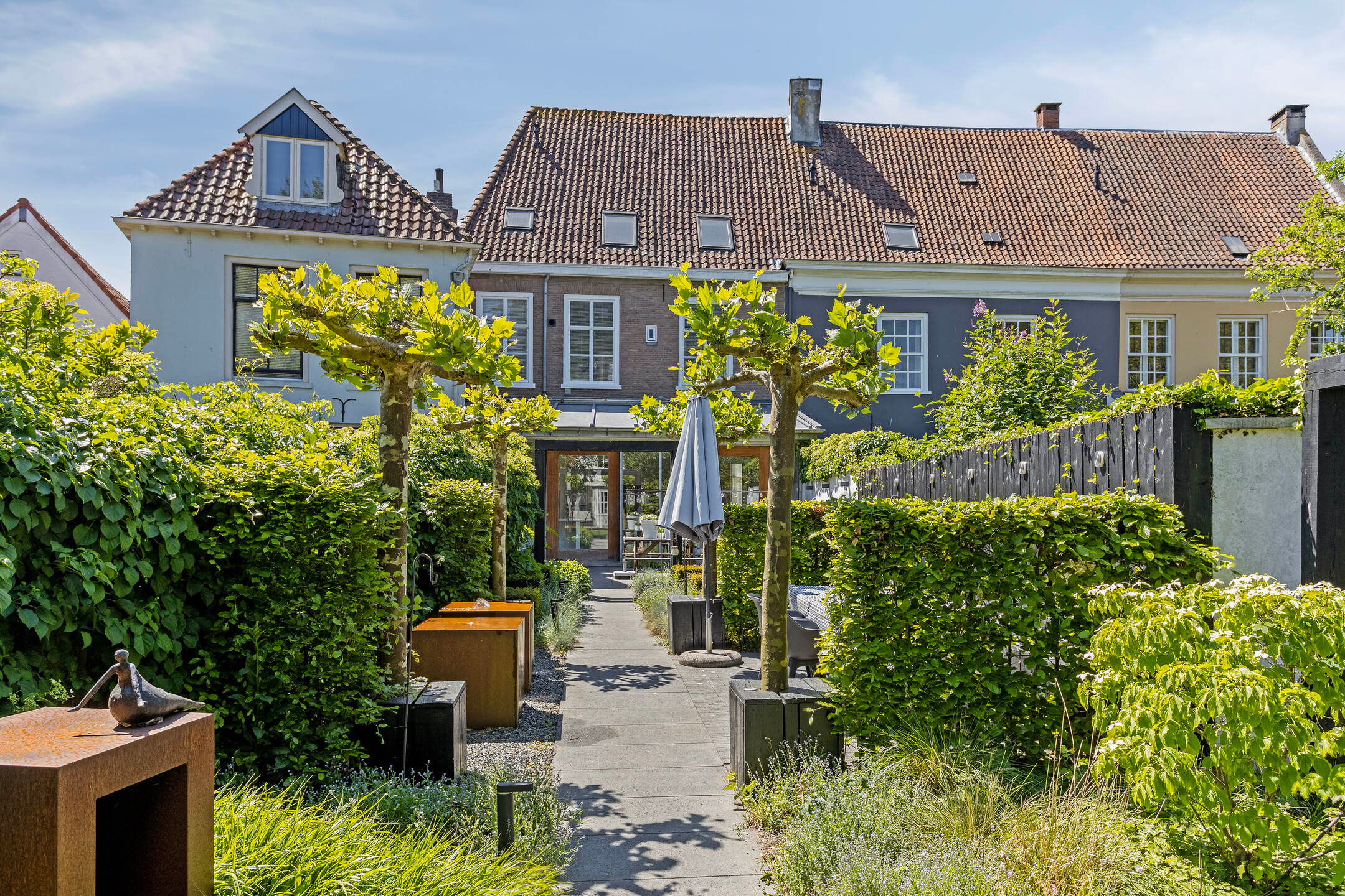 Monumental Townhouse with City Garden and Garage in Historic Doesburg Center — 54