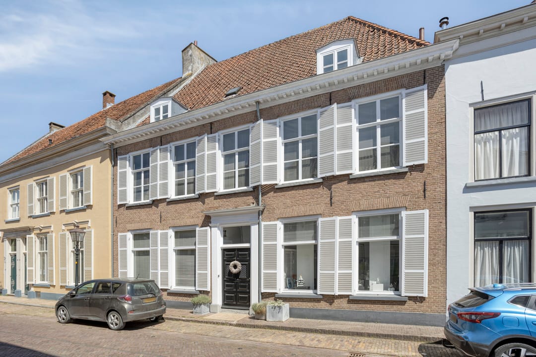Monumental Townhouse with City Garden and Garage in Historic Doesburg Center — 67