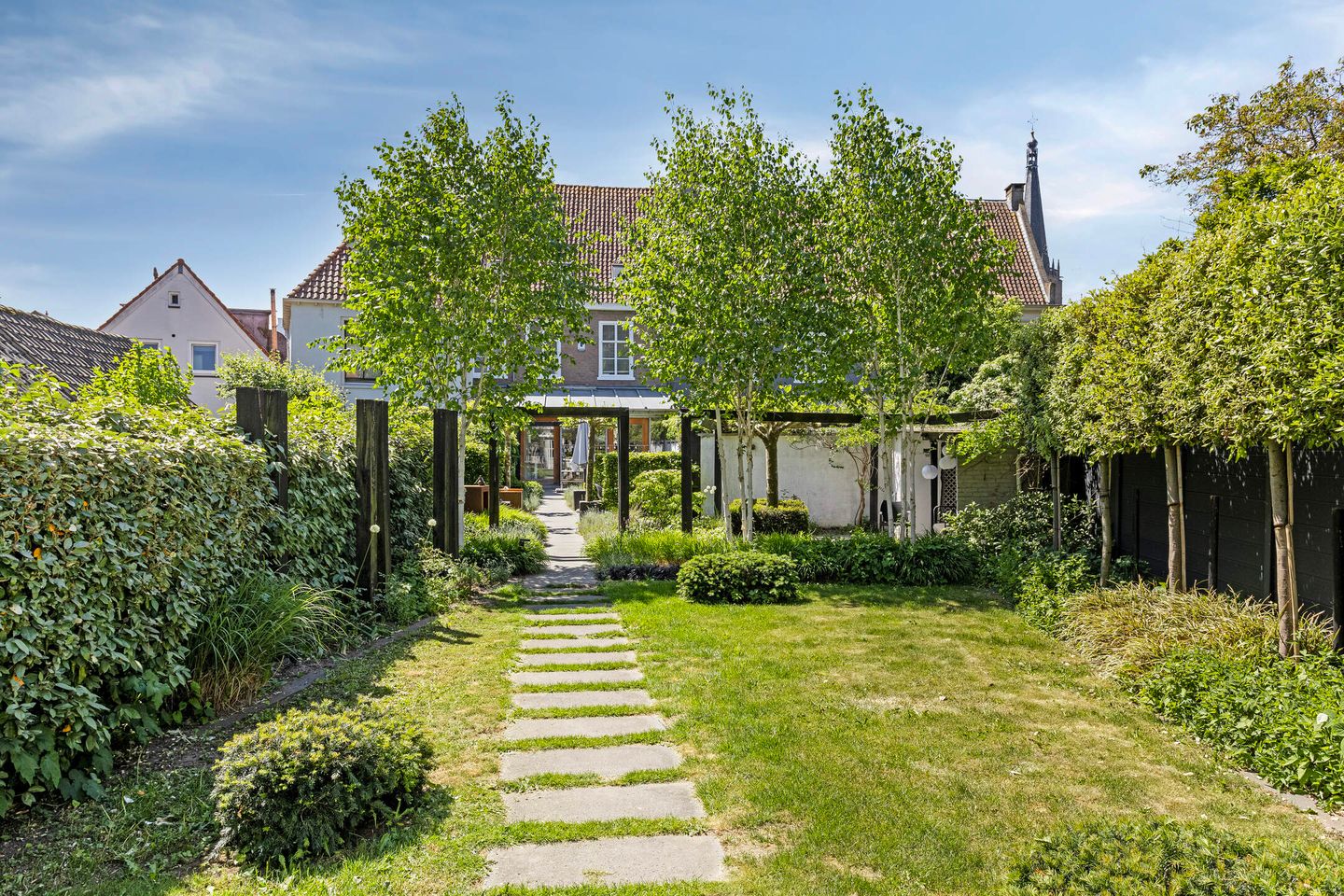 Monumental Townhouse with City Garden and Garage in Historic Doesburg Center — 55