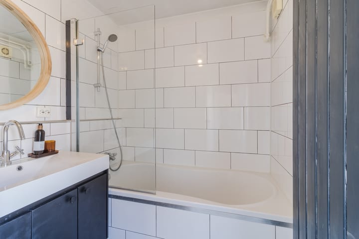 Tussenwoning te koop: De Langestraat 23, Alphen Aan Den Rijn