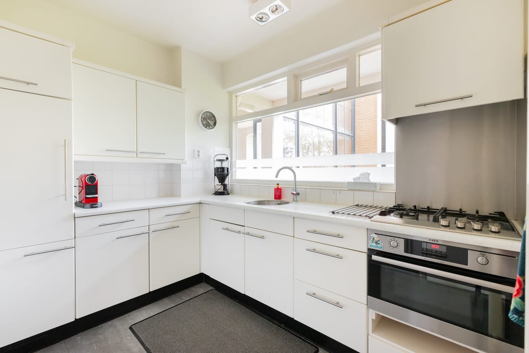 Spacious and bright 3-room apartment in popular Villabuurt, Groningen — 16