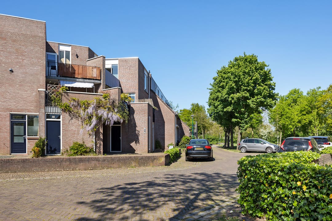 Foto 2 van Bereklauw 73