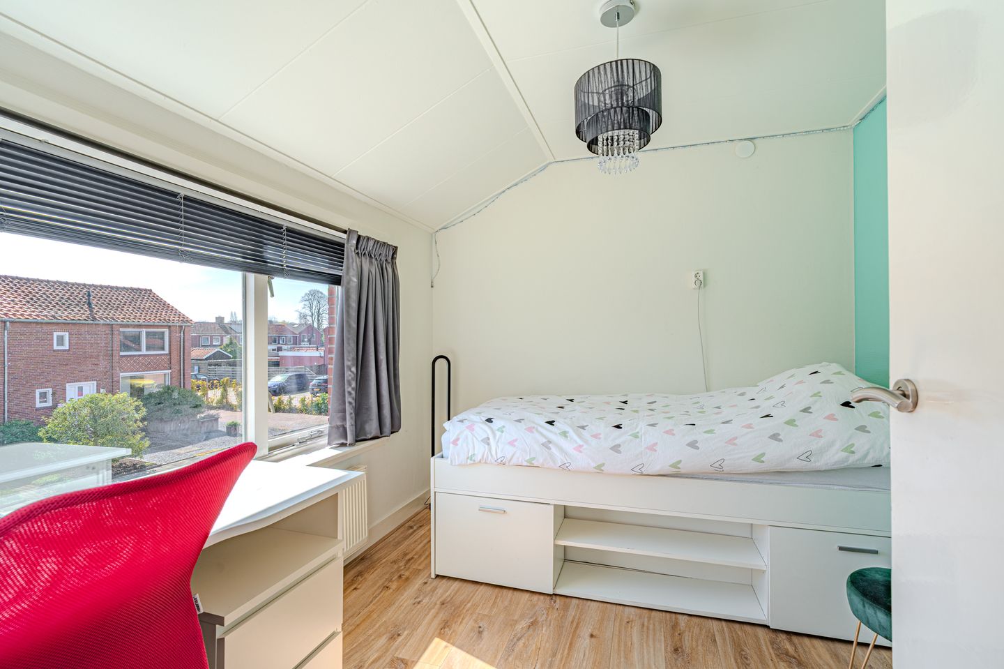 Photo 34 of Eikenlaan 25