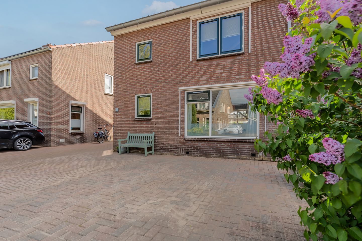 Foto 44 van Burg.van Sandickstraat 44