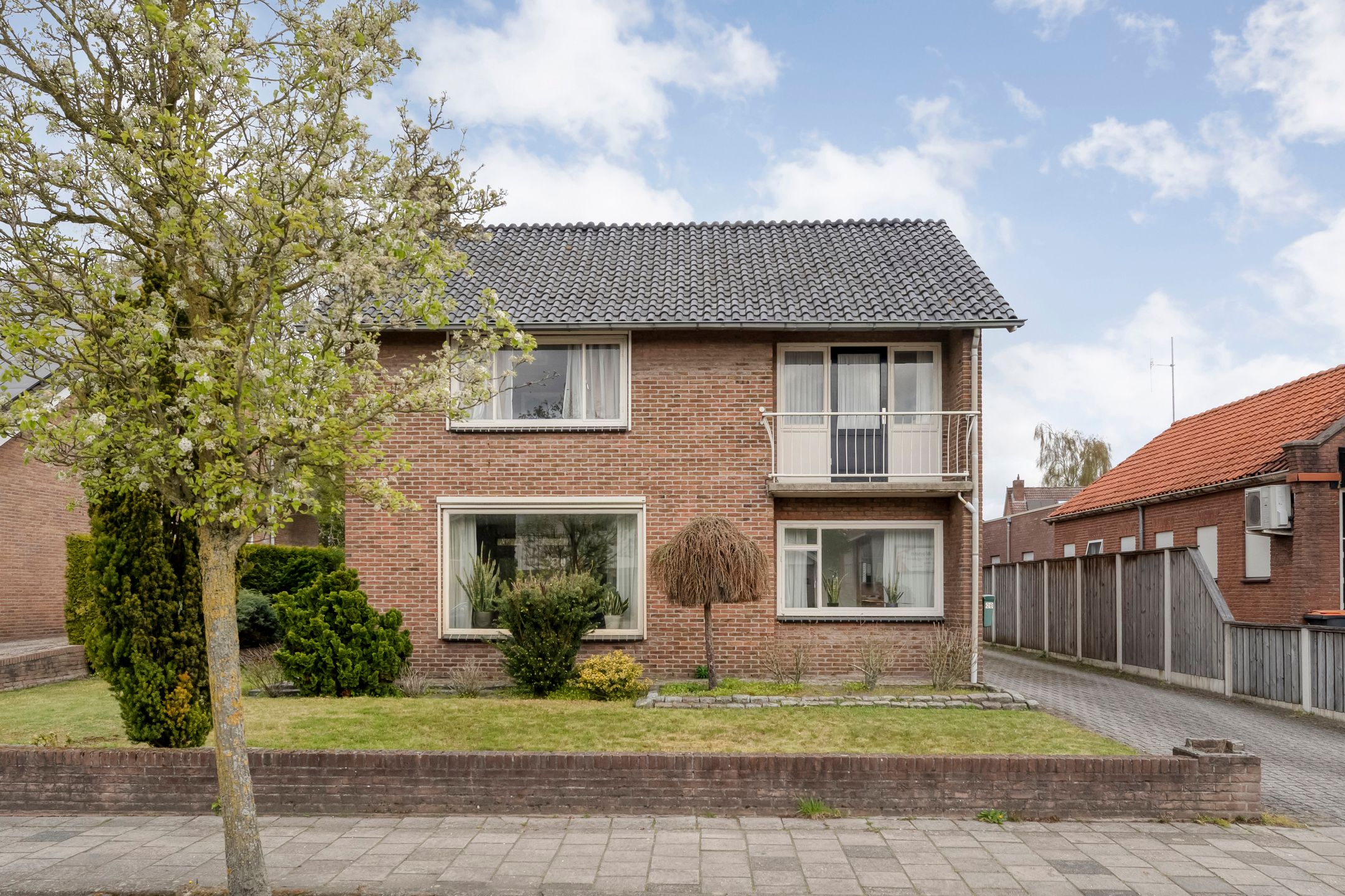 Dorpsstraat 20 